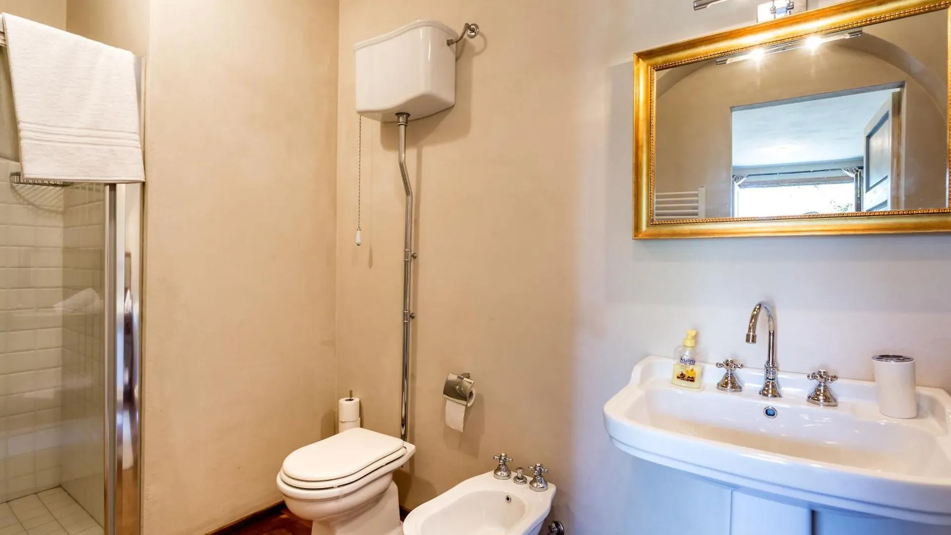 Ponzano Superiore Villa Pendici 0*, Ponzano Superiore איטליה